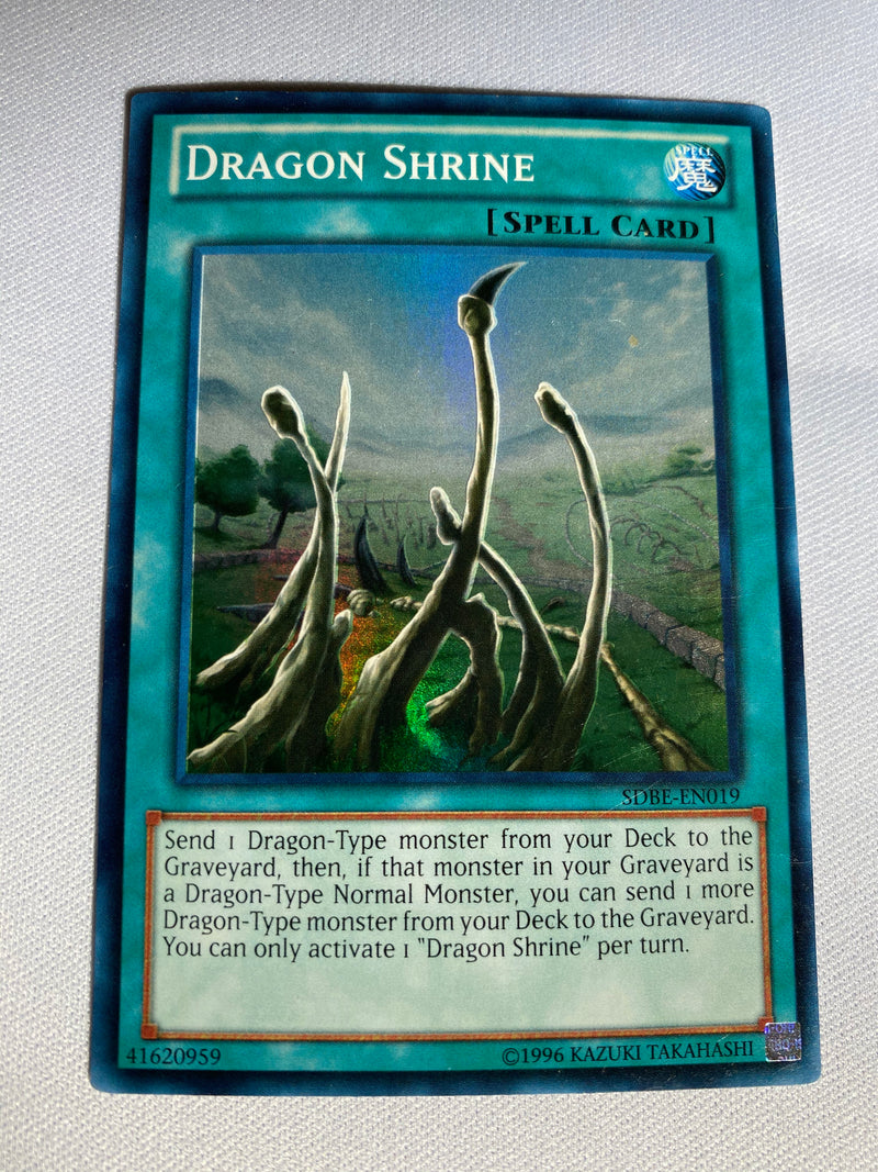 Yugioh Dragon Shrine SDBE-EN019 Super Rare Unlimited Near Mint
