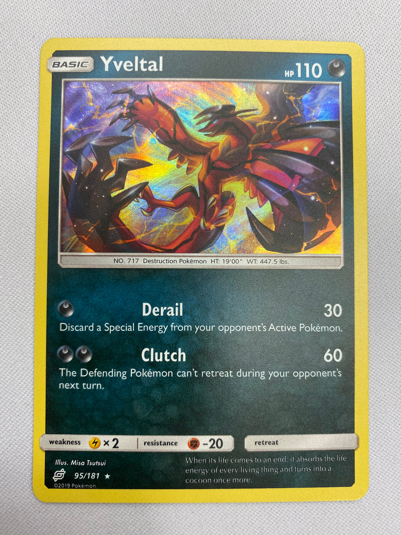 Yveltal 95/181 Sun Moon Team Up Holo Rare  Pokemon Card NM